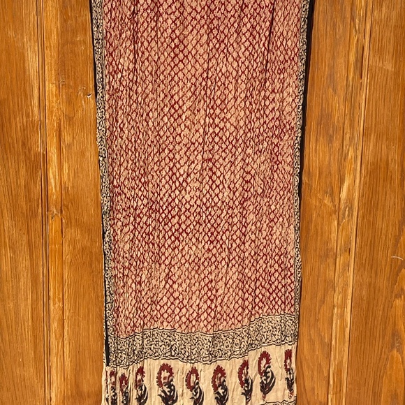NWOT high-end Sarong/Shawl/Scarve - Picture 2 of 4